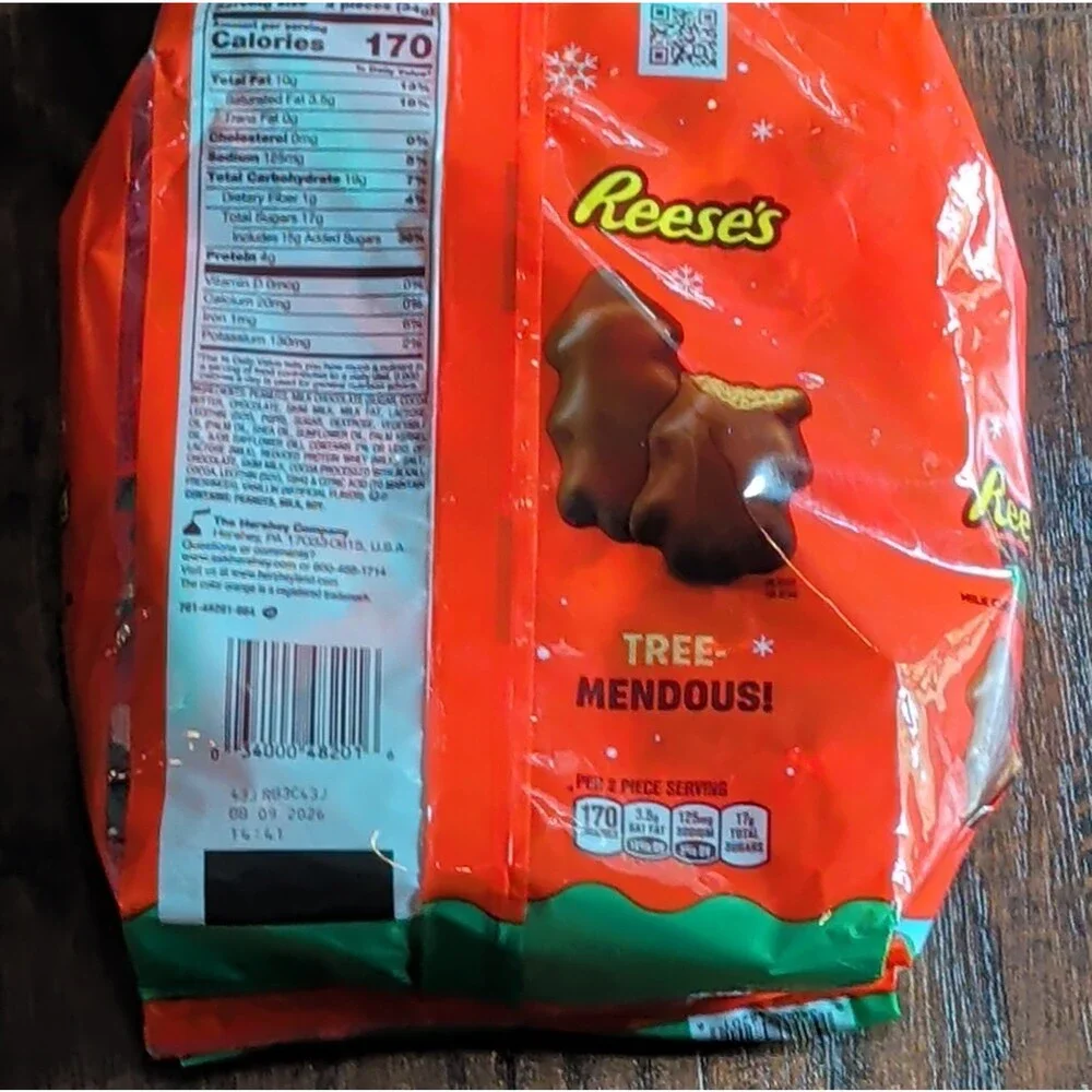 Reese's Milk Chocolate Peanut Butter Trees Candy Bag 65 Pieces,39.8 Oz.